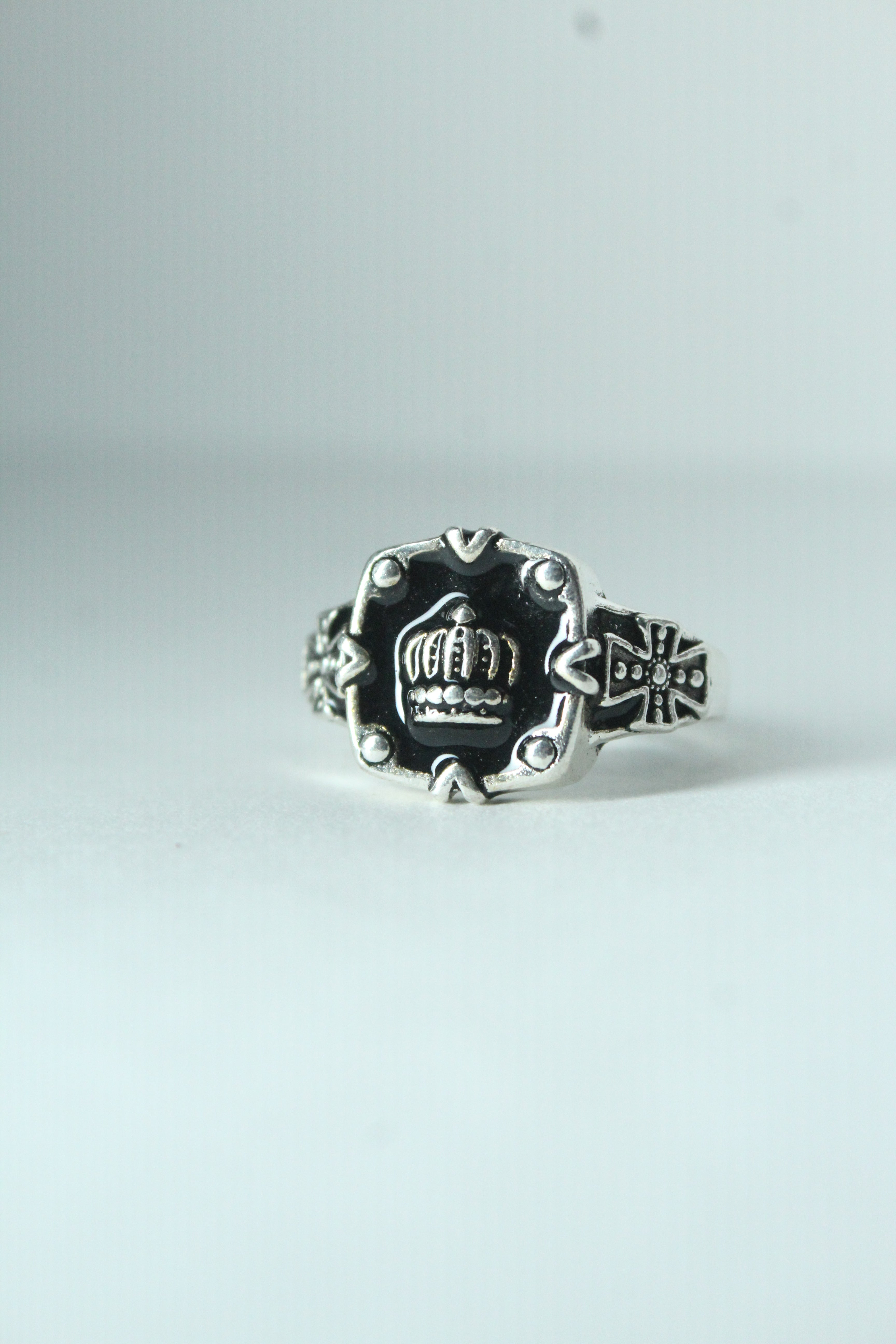 Crown empire ring