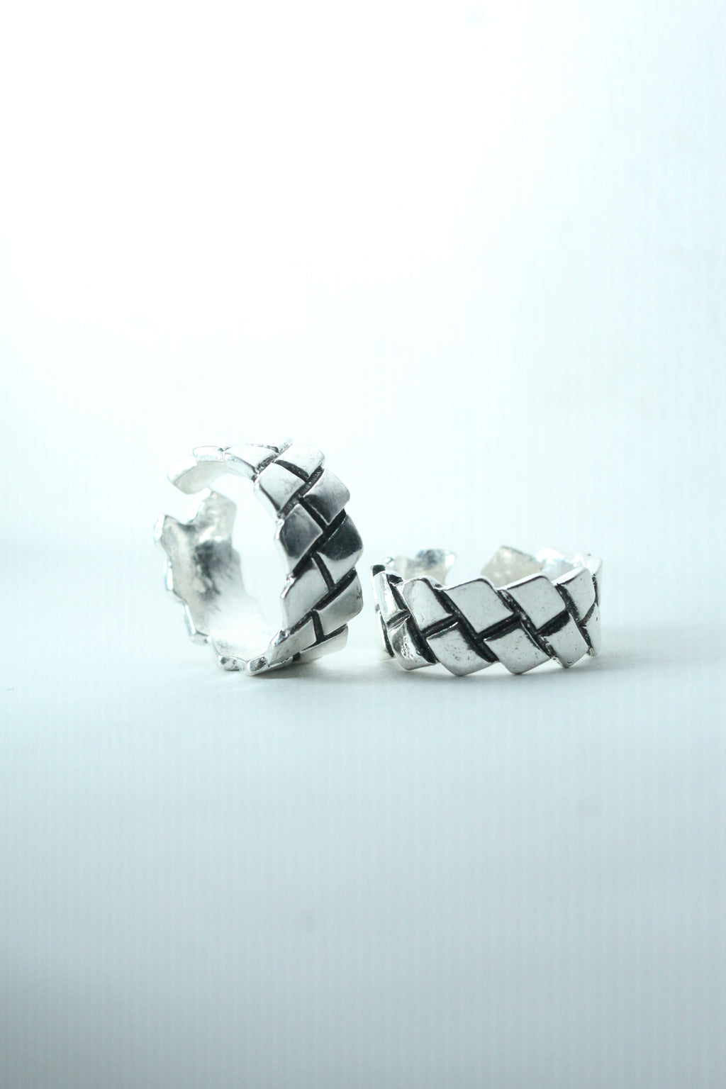 Arrow edge ring