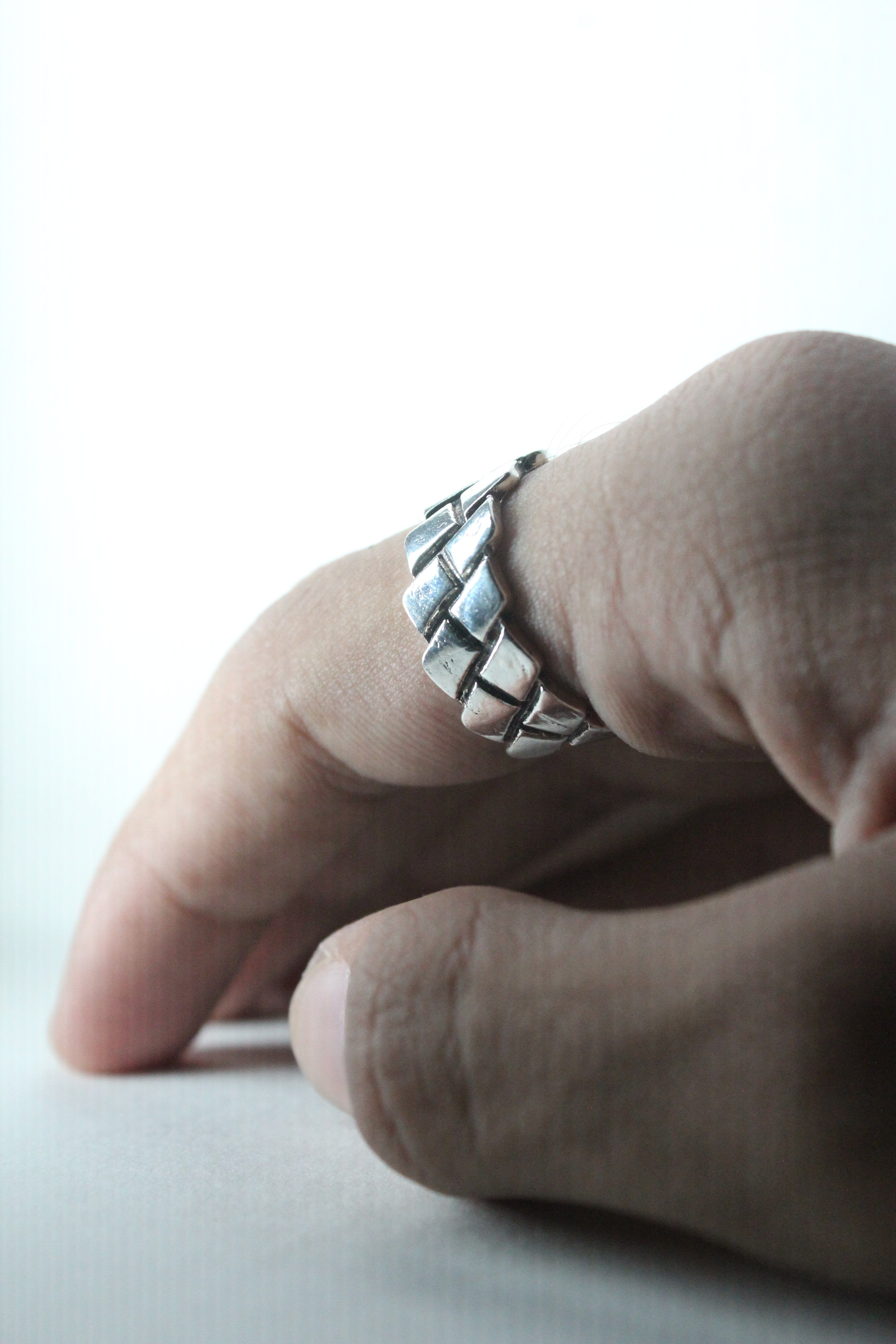 Arrow edge ring