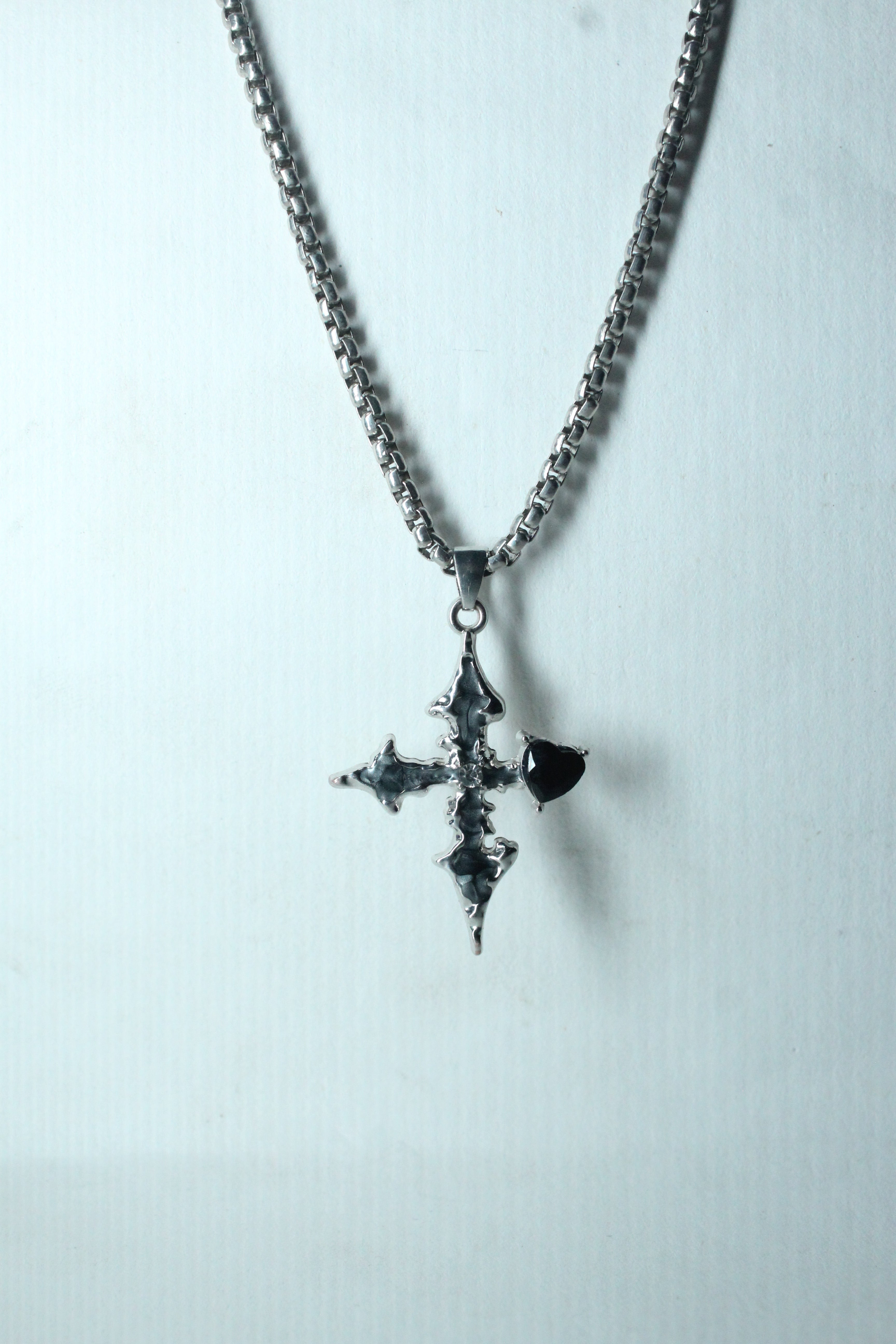 Grey melting cross